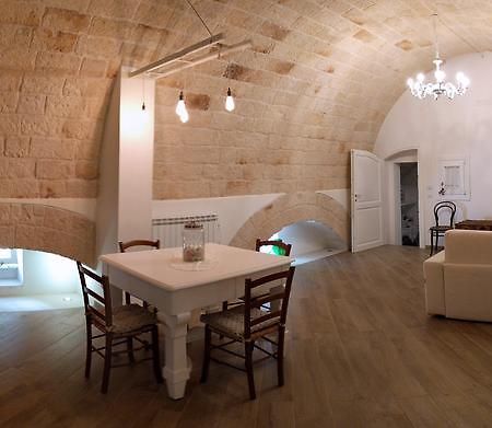 Palazzo Manfredi - Bed And Breakfast Monopoli Zewnętrze zdjęcie